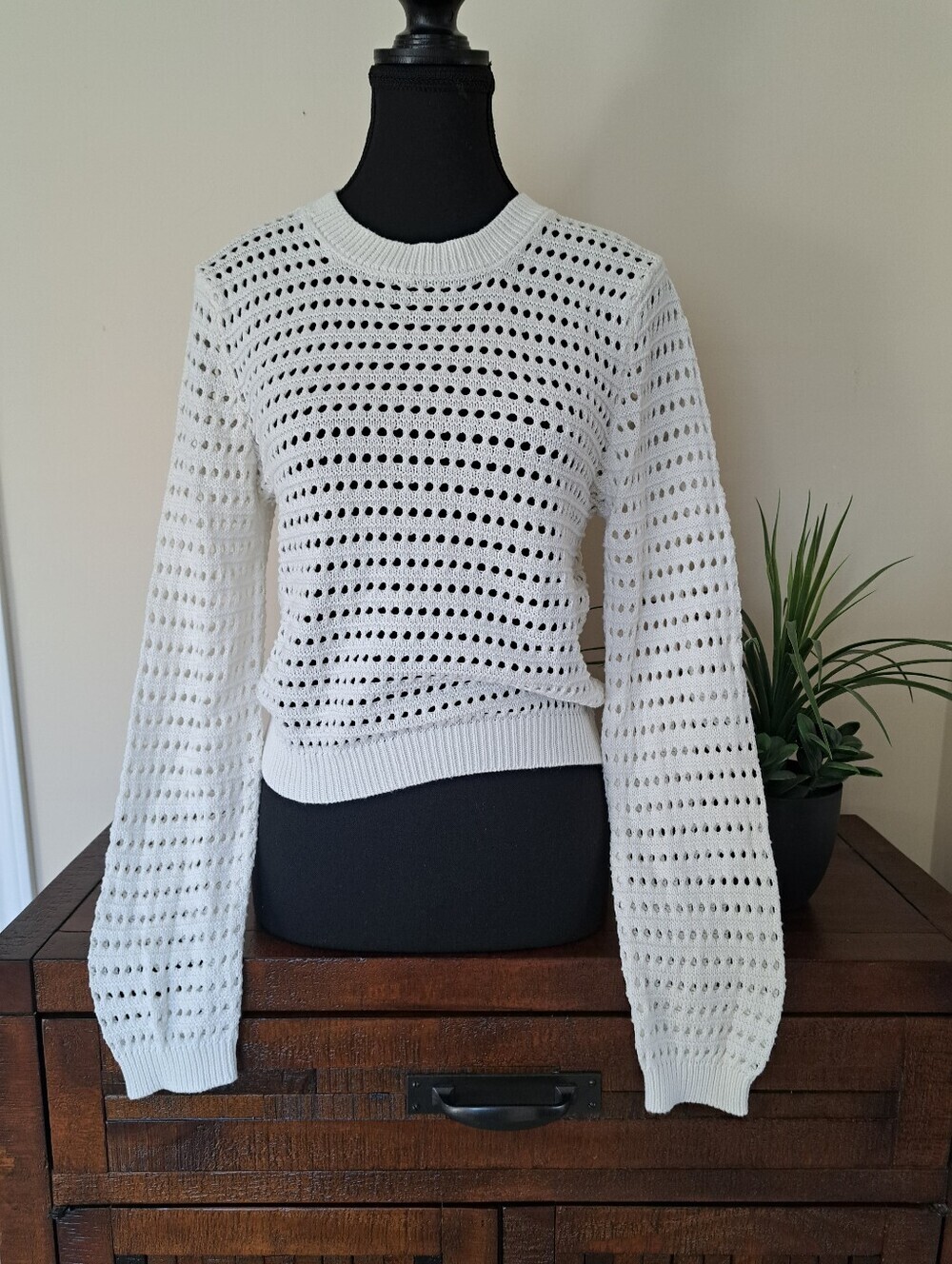 Forever 21 Knit Sweater Crewneck Crochet Long Sleeved Beach Boho White Open Knit
